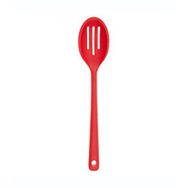 Cuchara ranurada de silicona Our Table™ color rojo