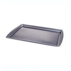 Charola antiadherente Simply Essential™ de 43.18 x 27.94 cm