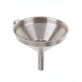 Embudo de acero inoxidable Our Table™ con colador