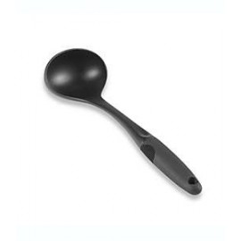 Cucharón de nylon OXO Good Grips®