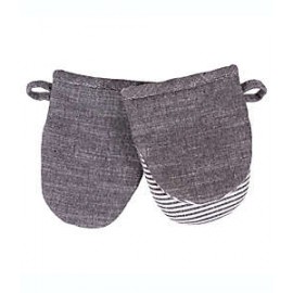 Mini guantes de cocina Our Table™ color negro