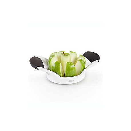 Cortador de acero inoxidable para manzanas OXO Good Grips®