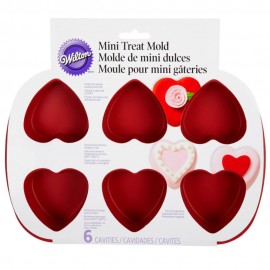 Molde para galletas y dulces de silicón Wilton® de corazones color rojo