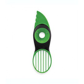 Rebanador de aguacate con cuchillas de plástico OXO Good Grips® 3 en 1